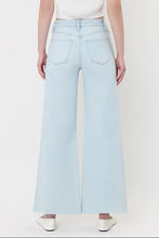 Load image into Gallery viewer, Susie Jeans