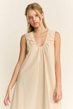 Load image into Gallery viewer, Briar Maxi Dress