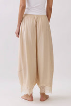 Load image into Gallery viewer, Amelia Pants - Sand