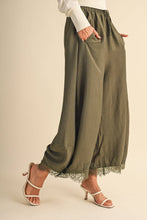 Load image into Gallery viewer, Holland Barrel Lace Pants - Olive