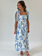 Load image into Gallery viewer, Della Floral Midi Dress