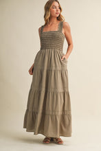 Load image into Gallery viewer, Clara Dress