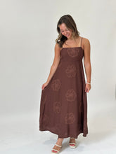 Load image into Gallery viewer, Saylor Midi Dress- Mocha