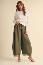 Load image into Gallery viewer, Holland Barrel Lace Pants - Olive