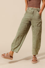 Load image into Gallery viewer, Presley Barrel Jeans