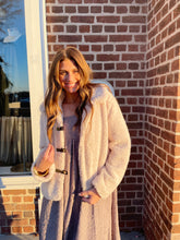 Load image into Gallery viewer, Madison Fur Coat
