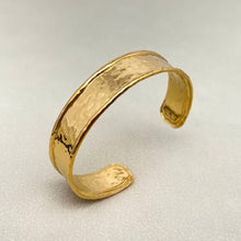 Load image into Gallery viewer, Hammered Texture 18K Gold Plated Stainless Steel Cuff
