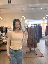 Load image into Gallery viewer, Lacey Top
