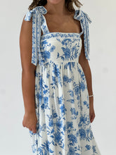 Load image into Gallery viewer, Della Floral Midi Dress

