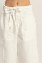 Load image into Gallery viewer, Dolce Denim Pants- White
