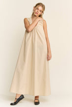 Load image into Gallery viewer, Briar Maxi Dress
