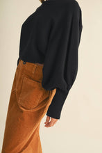 Load image into Gallery viewer, Jaslyn Pullover - Black
