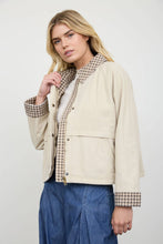 Load image into Gallery viewer, Renna Button Down Jacket - Khaki
