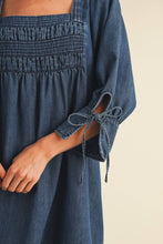 Load image into Gallery viewer, Colley Denim Dress

