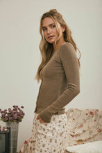 Load image into Gallery viewer, Maple Top - Brown
