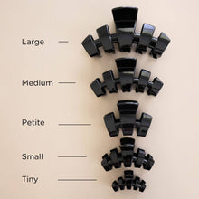 Load image into Gallery viewer, Classic | Jet Black | Petite | Claw Clip
