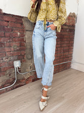 Load image into Gallery viewer, Lilah High Rise Barrel Jeans
