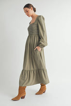 Load image into Gallery viewer, Samantha Maxi Dress
