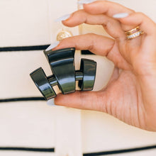 Load image into Gallery viewer, Classic | Jet Black | Petite | Claw Clip
