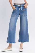 Load image into Gallery viewer, Ansley Jeans
