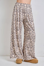 Load image into Gallery viewer, Leona Leopard Pants
