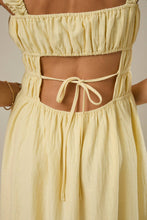 Load image into Gallery viewer, Cassie Midi Dress

