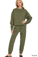 Load image into Gallery viewer, Olivia Sweat Set
