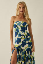 Load image into Gallery viewer, Katelyn Maxi Dress
