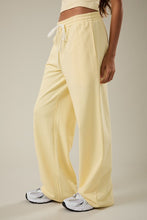 Load image into Gallery viewer, Bristol Sweatpants
