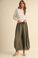 Load image into Gallery viewer, Holland Barrel Lace Pants - Olive

