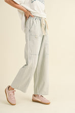 Load image into Gallery viewer, Remi Jeans
