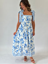 Load image into Gallery viewer, Della Floral Midi Dress
