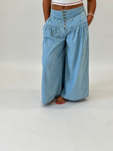 Load image into Gallery viewer, Frankie Jeans
