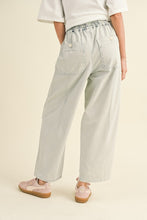 Load image into Gallery viewer, Remi Jeans
