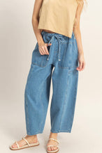 Load image into Gallery viewer, Dolce Denim Pants- Light Blue
