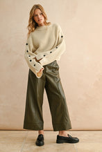 Load image into Gallery viewer, Drew Sweater
