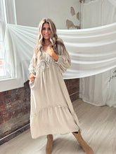 Load image into Gallery viewer, Saige Maxi Dress
