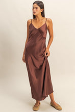 Load image into Gallery viewer, Chelsea Maxi Dress
