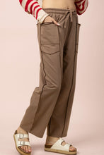 Load image into Gallery viewer, Jayden Pants - Mocha
