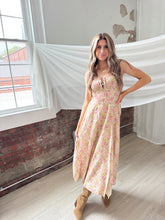 Load image into Gallery viewer, Laura Maxi Dress
