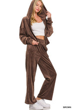 Load image into Gallery viewer, Victoria Velvet Set
