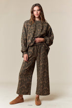 Load image into Gallery viewer, Kinsey Leopard Pants
