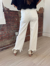 Load image into Gallery viewer, Annie Jeans- Off White
