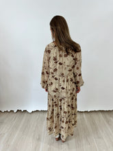 Load image into Gallery viewer, Hart Midi Dress
