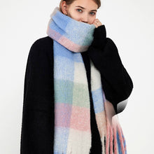 Load image into Gallery viewer, Cozy Plaid Scarf
