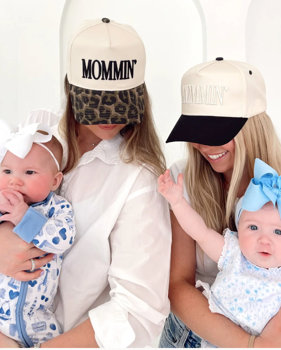 Mommin' - Black Vintage Trucker Hat: Cheetah