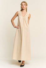 Load image into Gallery viewer, Briar Maxi Dress
