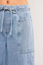 Load image into Gallery viewer, Lana Drawstring Barrel Jeans
