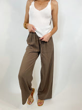 Load image into Gallery viewer, Zoe Linen Pants
